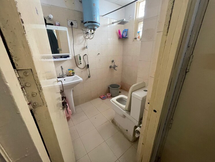 Bathroom, gomti nagar 3 Bedroom 3200 Sq.Ft. Apartment In Gomti Nagar Lucknow 8874209