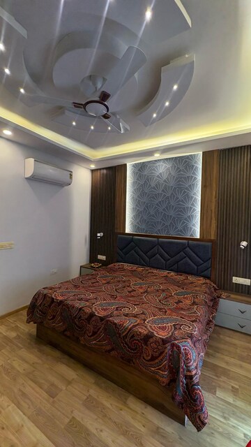 Bedroom in 3 BHK Apartment at Shalimar Vista, Malesemau – for Rent
