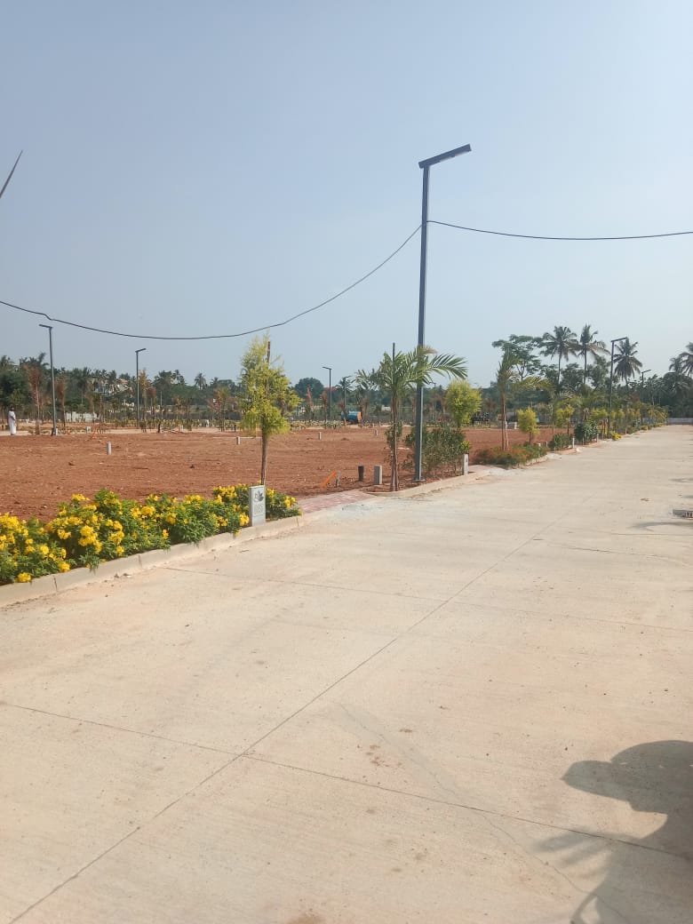 Plot For Sale in Oraiyan Ltg E-City 