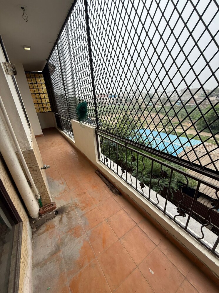 Balcony, arihant-harmony 3 Bedroom 1600 Sq.Ft. Apartment In Ahinsa Khand 2 Ghaziabad 8874346