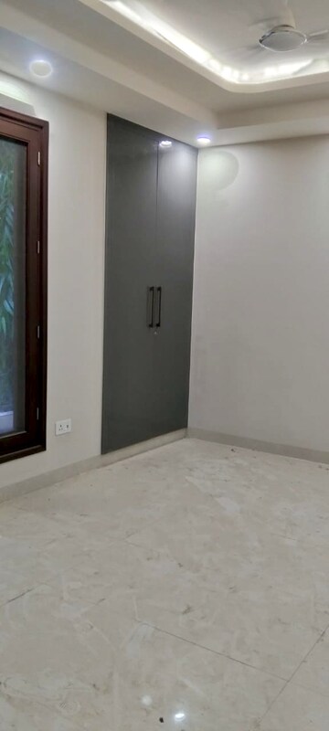 3 BHK Builder Floor For Rent in Chattarpur