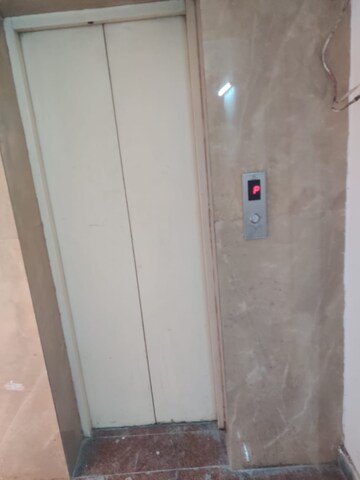  6+ BHK Independent House at Green Park Extension – for Rent