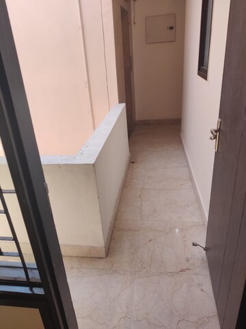 Living Room in 6+ BHK Independent House at Green Park Extension – for Rent