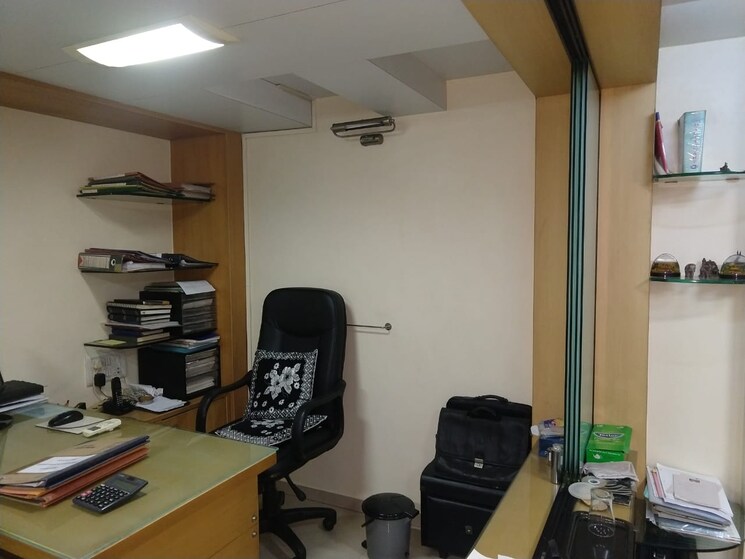 Team Area, gundecha-industrial-complex Commercial Office Space 550 Sq.Ft. In Kandivali East Mumbai 8874352