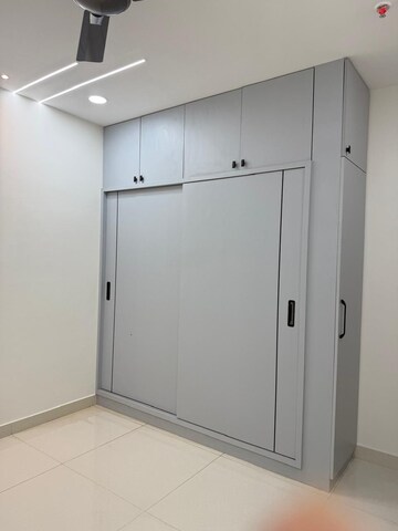 Room in 3.5 BHK Apartment at Prestige Tranquil, Kokapet – for Rent