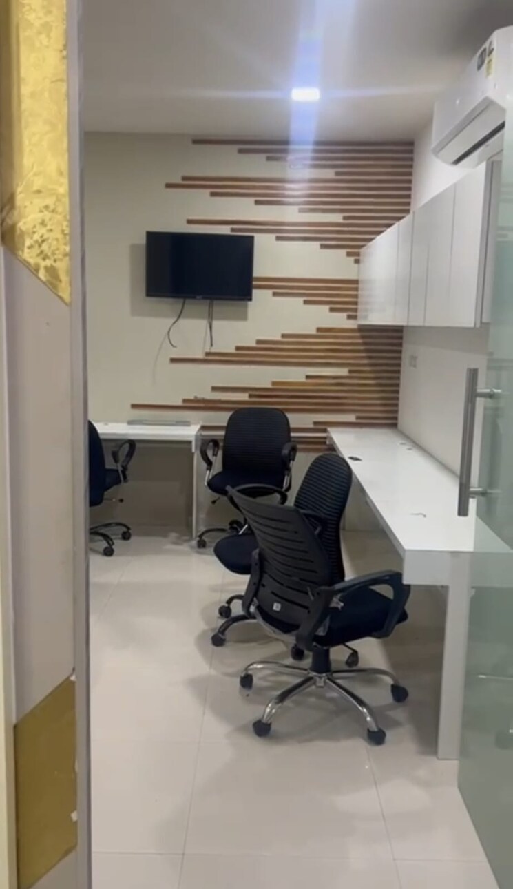 Team Area, science city Commercial Office Space 750 Sq.Ft. In Science City Ahmedabad 8874364