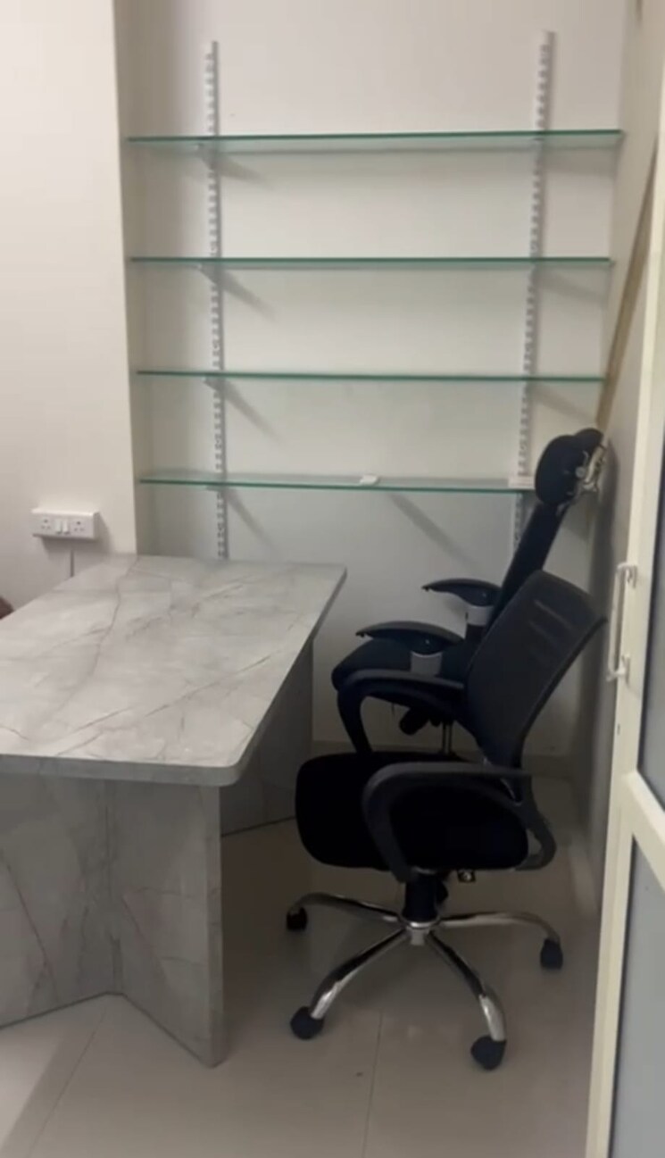 Team Area, science city Commercial Office Space 750 Sq.Ft. In Science City Ahmedabad 8874364