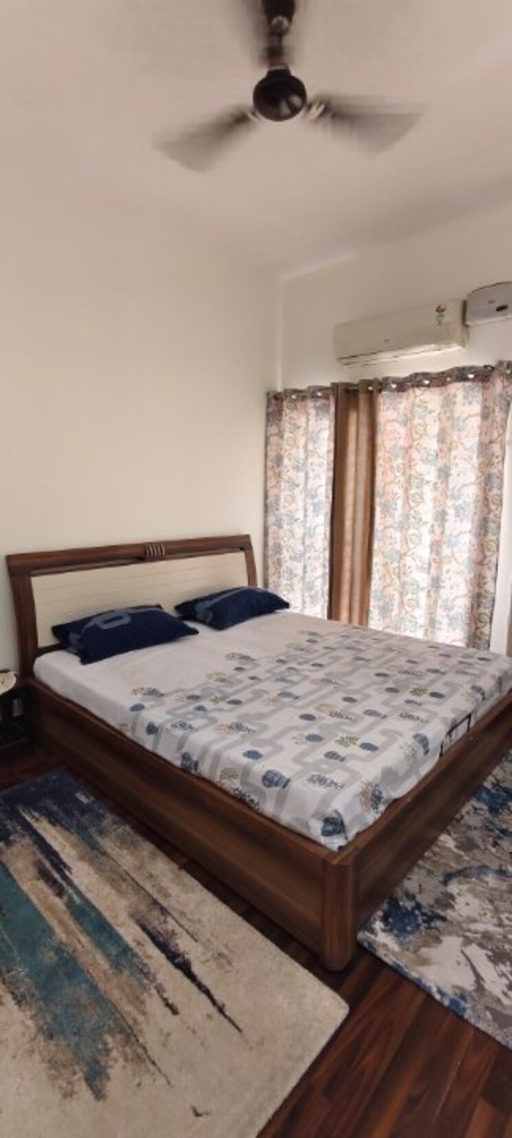 Bedroom, paras-tierea 3 Bedroom 1592 Sq.Ft. Apartment In Sector 137 Noida 8874317
