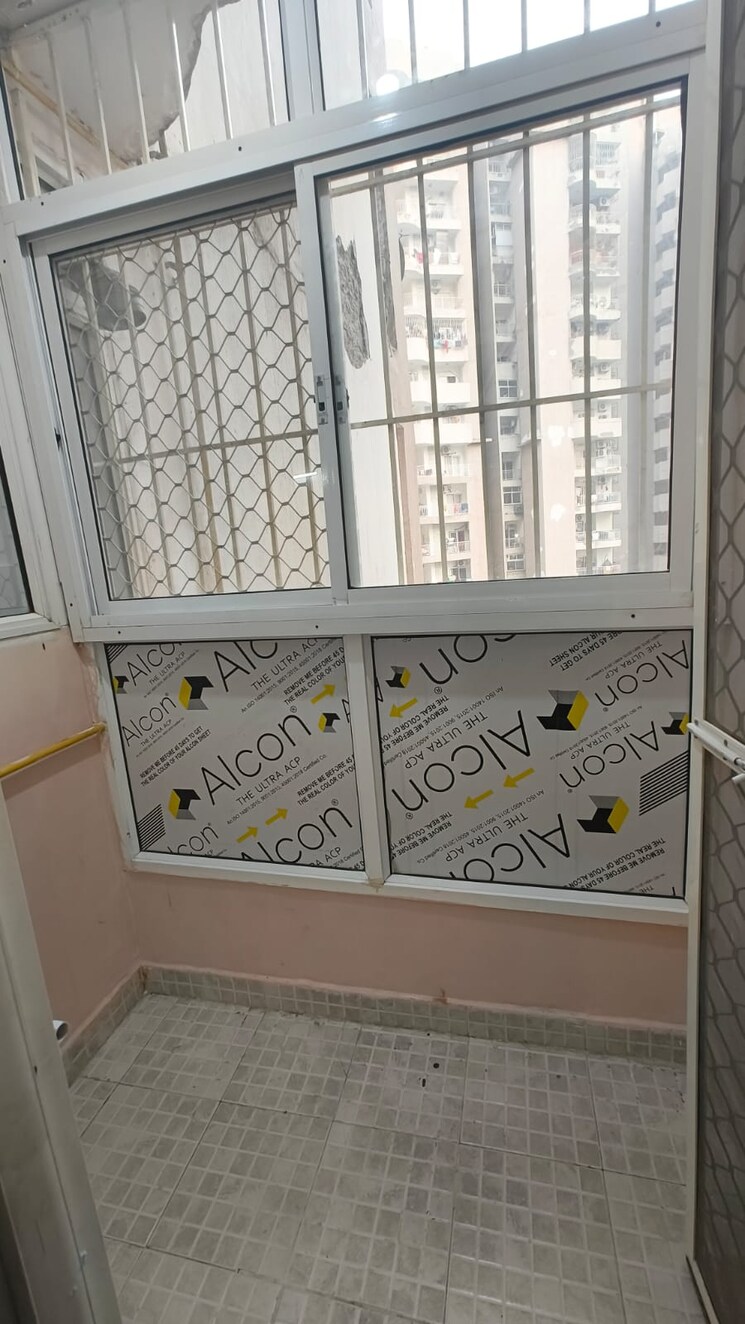 Balcony, supertech-cape-town 2 Bedroom 930 Sq.Ft. Apartment In Sector 74 Noida 8874396