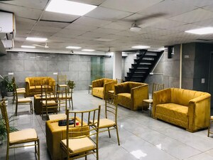 Gym in 2 BHK Builder Floor at Vikas Puri – for Sale