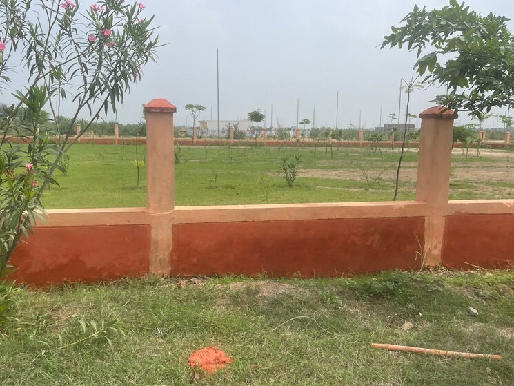 Garden, yeida-plots  300 Sq.Mt. Plot In Dankaur Greater Noida 8874471