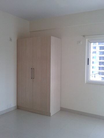 Room in 3 BHK Apartment at Divyasree Elan, Sarjapur – for Rent