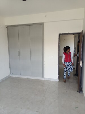 Room in 2 BHK Apartment at KW Srishti, Raj Nagar Extension – for Sale