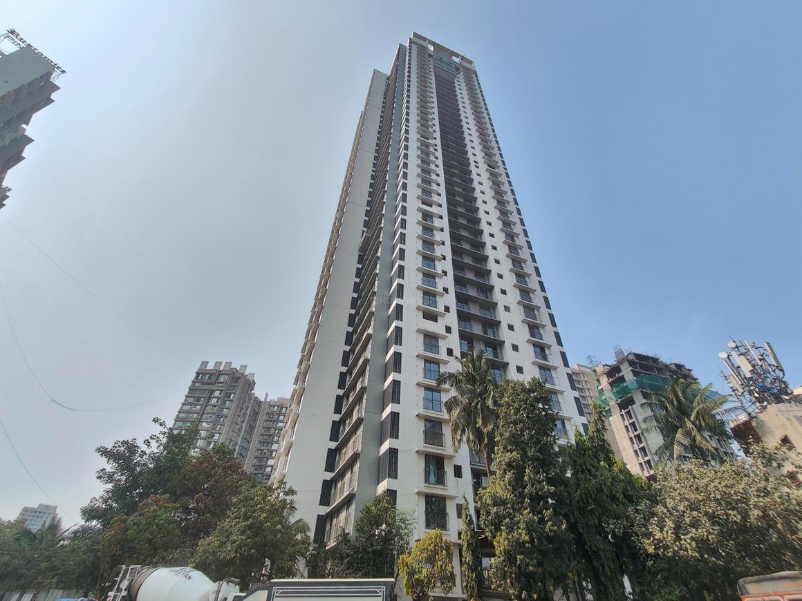 3 BHK + Pooja Room Apartment For Sale in Rustomjee Summit