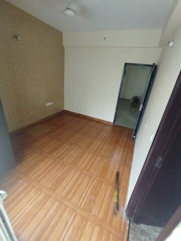 Bathroom in 2.5 BHK Apartment at Gaur City 1st Avenue, Sector 4 Greater Noida – for Rent