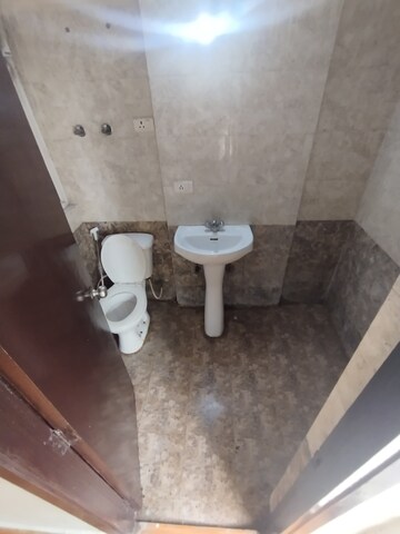 Bathroom in 2.5 BHK Apartment at Gaur City 1st Avenue, Sector 4 Greater Noida – for Rent
