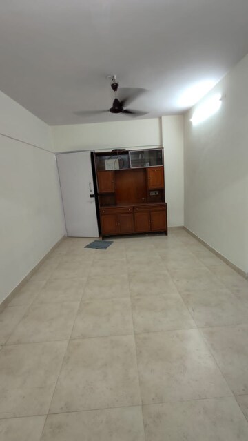 Room in 1 BHK Apartment at Malad CHS, Malad East – for Sale