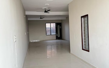 Showroom For Rent in Sector 88
