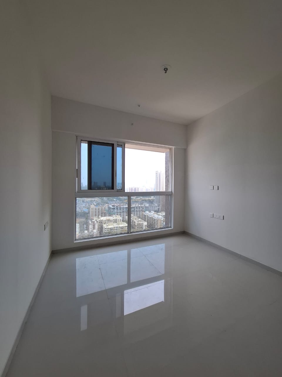 2 BHK Apartment For Rent in Wadhwa TW Gardens