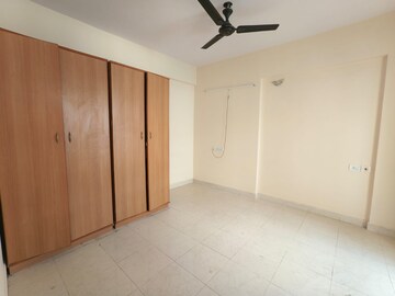 Room in 2 BHK Apartment at Puravankara Purva Pavilion, Hebbal – for Rent