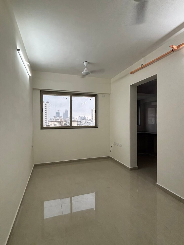 Room, satellite-garden 1 Bedroom 500 Sq.Ft. Apartment In Goregaon East Mumbai 8874579