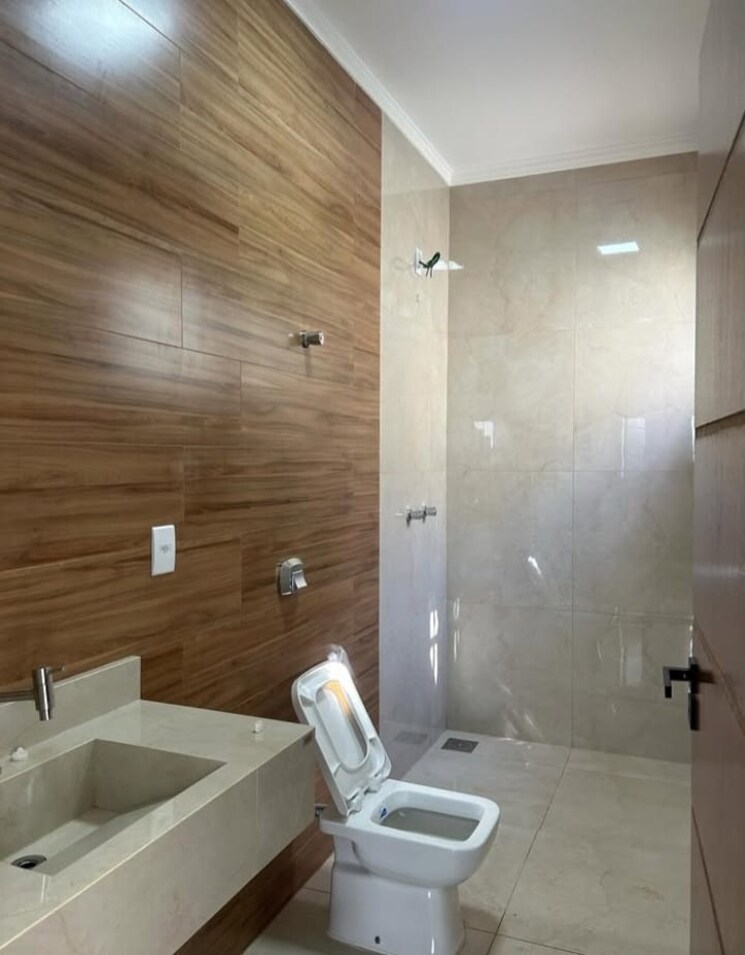 Bathroom, sector 29 2.5 Bedroom 2340 Sq.Ft. Builder Floor In Sector 29 Faridabad 8874693
