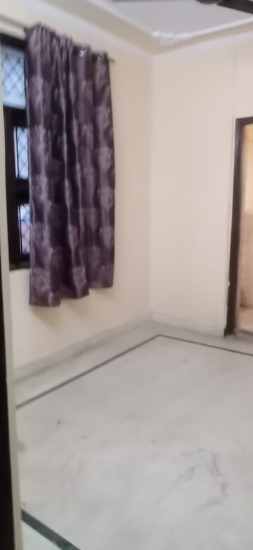 Bedroom in 2 BHK Builder Floor at Laxmi Nagar – for Rent