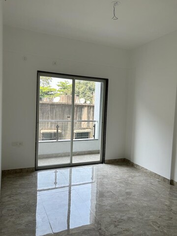 Room in 3 BHK Apartment at Navi Peth – for Sale