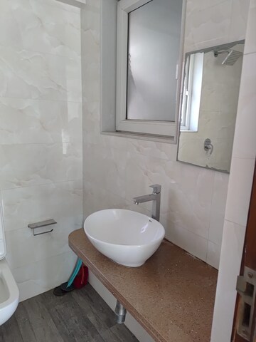Bathroom in 2 BHK Apartment at Cosmos Majestic, Prabhadevi – for Rent