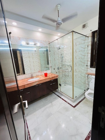 Master Bedroom in 3 BHK Builder Floor at Sector 28 – for Rent