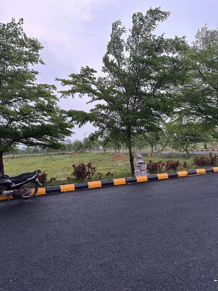 Garden, bhogapuram  200 Sq.Yd. Plot In Bhogapuram Vizag 8874747