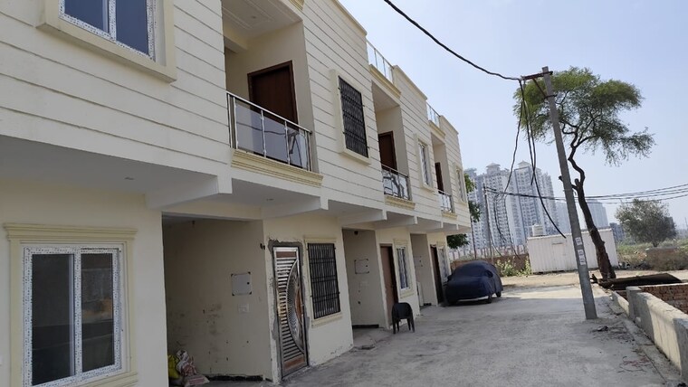 Exterior View, vrindavan-garden 4 Bedroom 100 Sq.Yd. Villa In Sector 16b Greater Noida Greater Noida 8874801