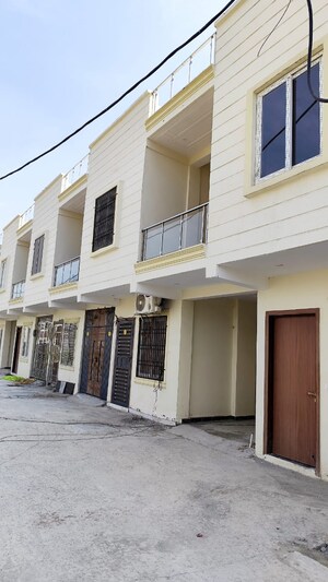 4 BHK Villa – Exterior View View at Vrindavan Garden, Sector 16b Greater Noida - for Sale