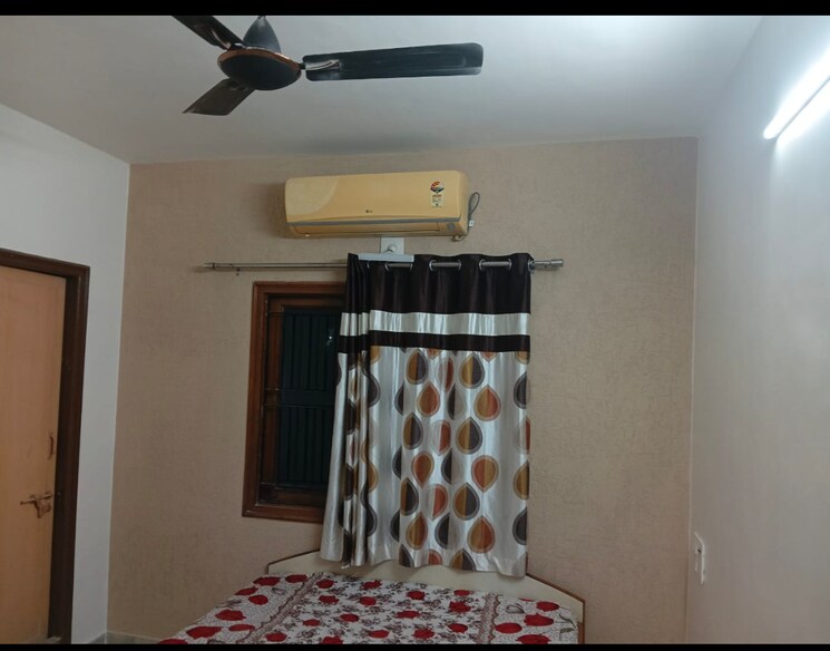 undefined, prahlad nagar 2 Bedroom 1300 Sq.Ft. Apartment In Prahlad Nagar Ahmedabad 8874829