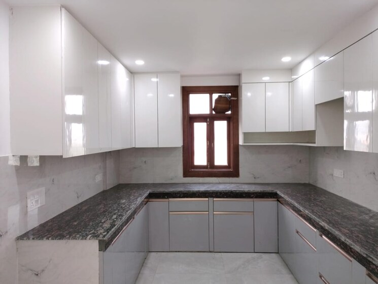 Kitchen, mahavir enclave 4 Bedroom 144 Sq.Yd. Builder Floor In Mahavir Enclave Delhi 8874802