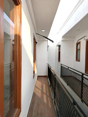 Building Lobby in 4 BHK Builder Floor at Mahavir Enclave – for Sale