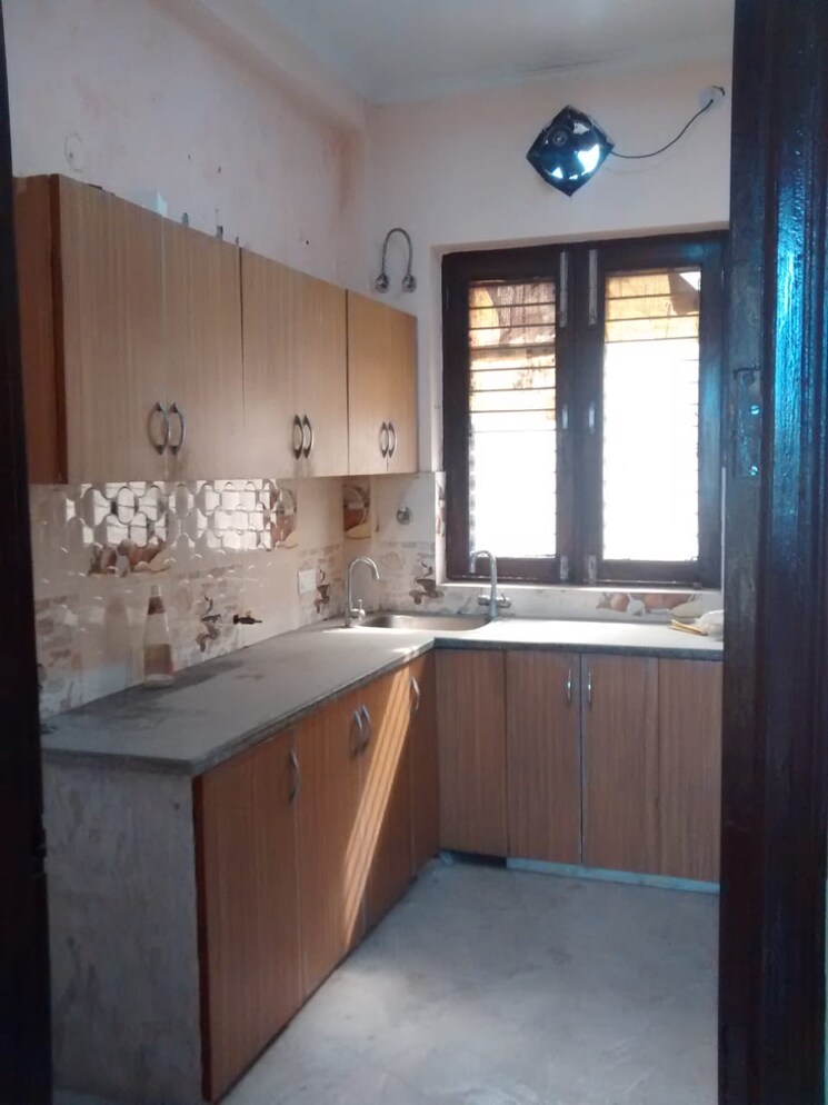 Kitchen, sector 45 1 Bedroom 100 Sq.Yd. Builder Floor In Sector 45 Gurgaon 8874804