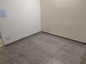 Room in 1 BHK Builder Floor at Palam Vihar – for Rent