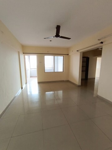 Room in 3 BHK Apartment at Siddhivinayak Shubhashree Residential, Akurdi – for Rent