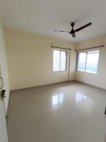 Room in 3 BHK Apartment at Siddhivinayak Shubhashree Residential, Akurdi – for Rent