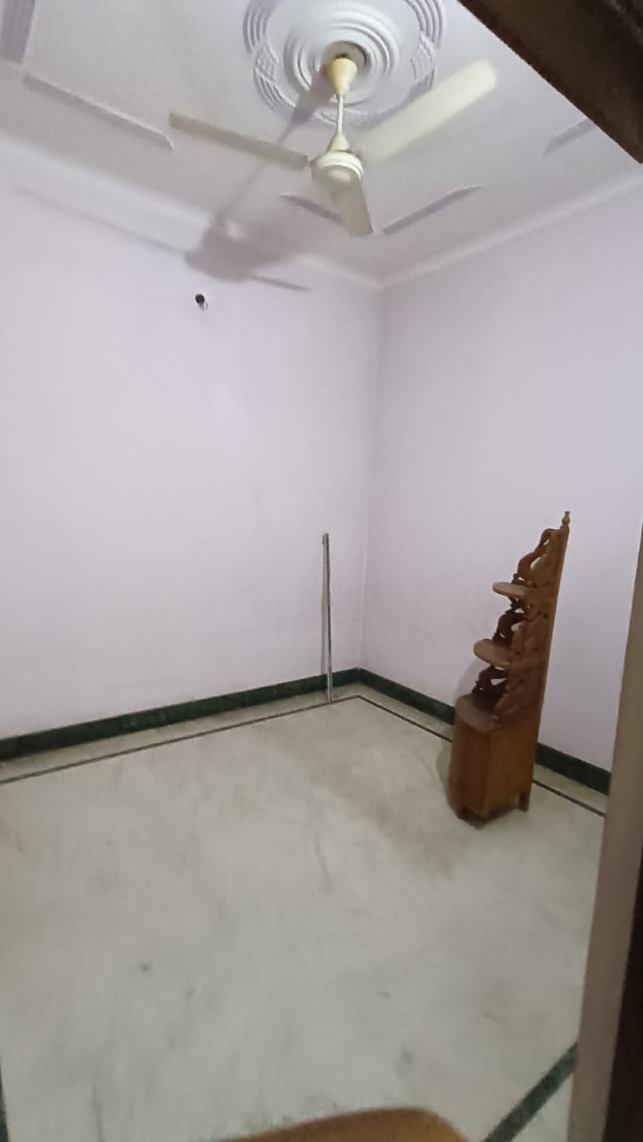 2 BHK + Pooja Room Builder Floor For Rent in Sector 23A