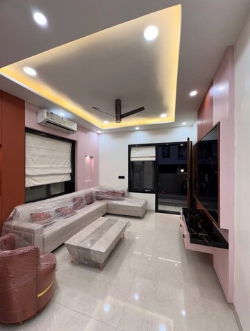 Living Room in 2.5 BHK Builder Floor at Sector 30 – for Sale