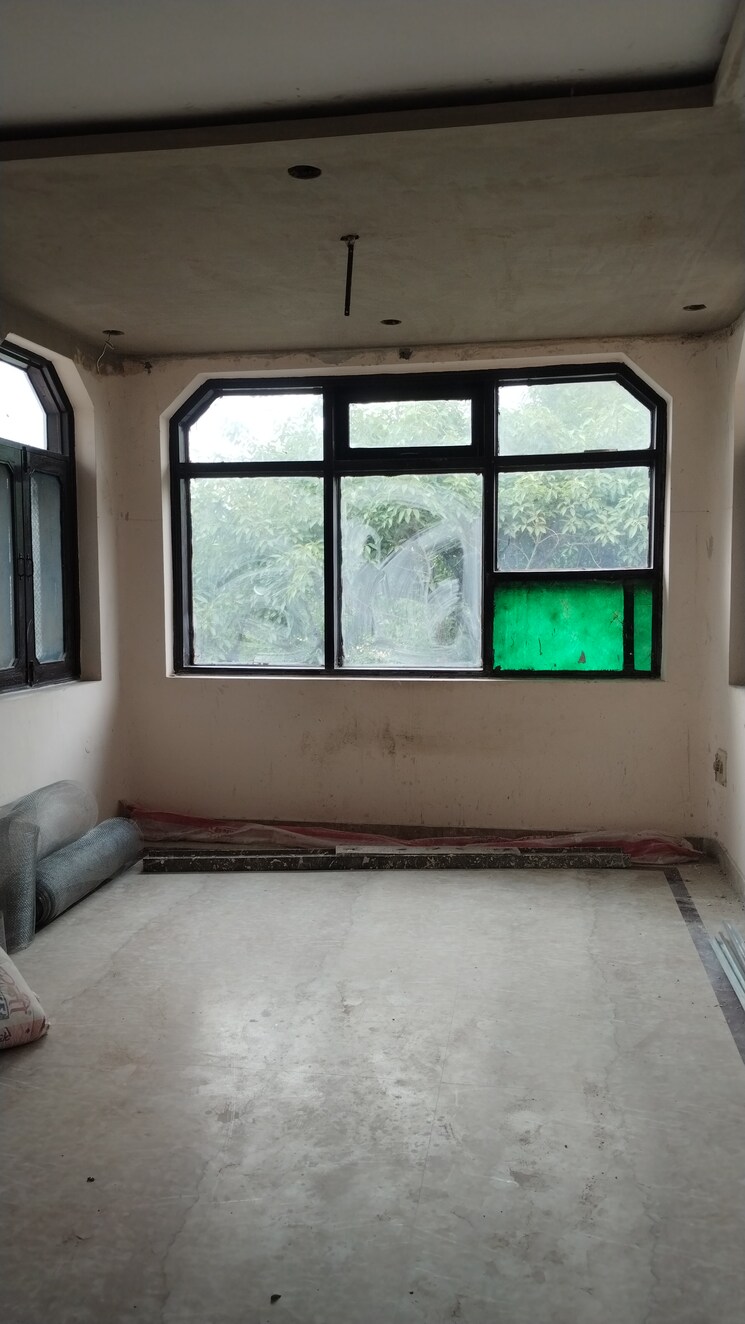 Room, sarita-vihar-pocket-c-rwa 2 Bedroom 1100 Sq.Ft. Apartment In Sarita Vihar Delhi 8875028