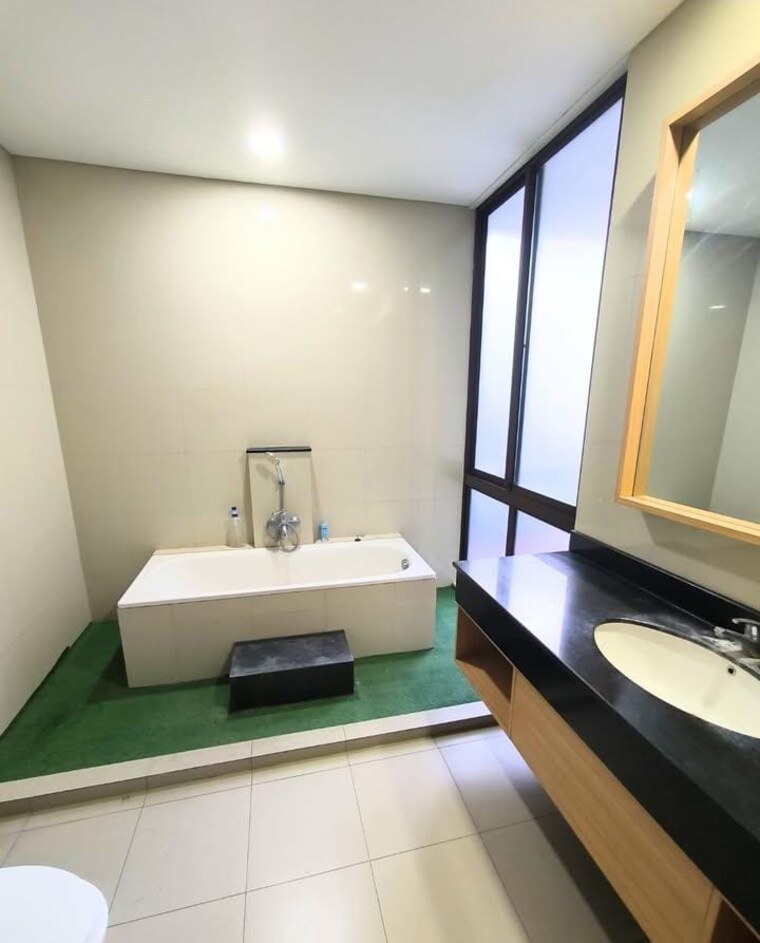 Kitchen, sector 37 3 Bedroom 1800 Sq.Ft. Builder Floor In Sector 37 Faridabad 8875031