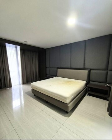 Bedroom in 3 BHK Builder Floor at Sector 37 – for Sale