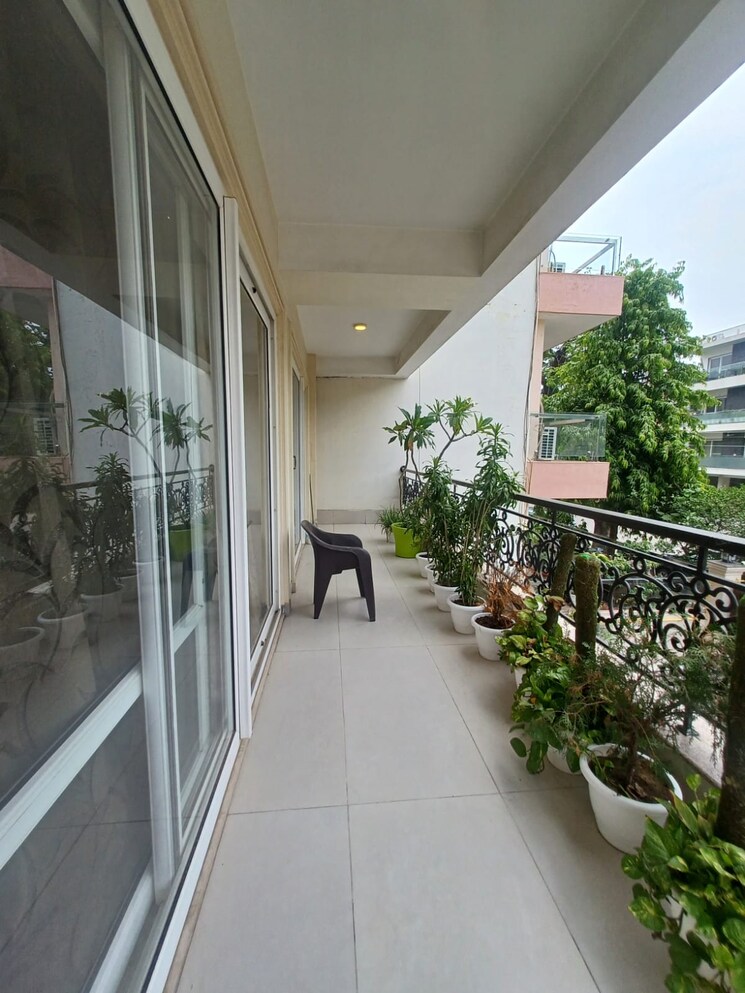 Balcony, sector 23 3.5 Bedroom 1500 Sq.Ft. Villa In Sector 23 Gurgaon 8875113