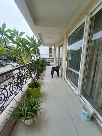 Balcony in 3.5 BHK Villa at Sector 23 – for Rent