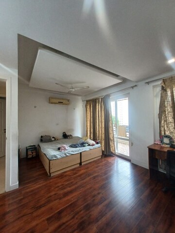 Living Room in 3.5 BHK Villa at Sector 23 – for Rent