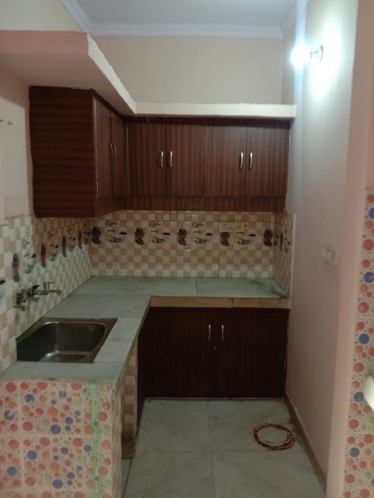 Kitchen, ashok nagar 2.5 Bedroom 900 Sq.Ft. Builder Floor In Ashok Nagar Delhi 8875120