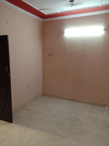 Room in 2.5 BHK Builder Floor at Ashok Nagar – for Rent